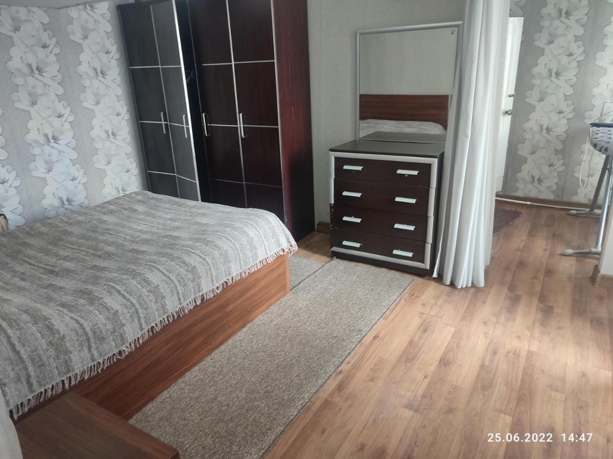 Квартира У Бульвара 1 Batumi Exterior photo